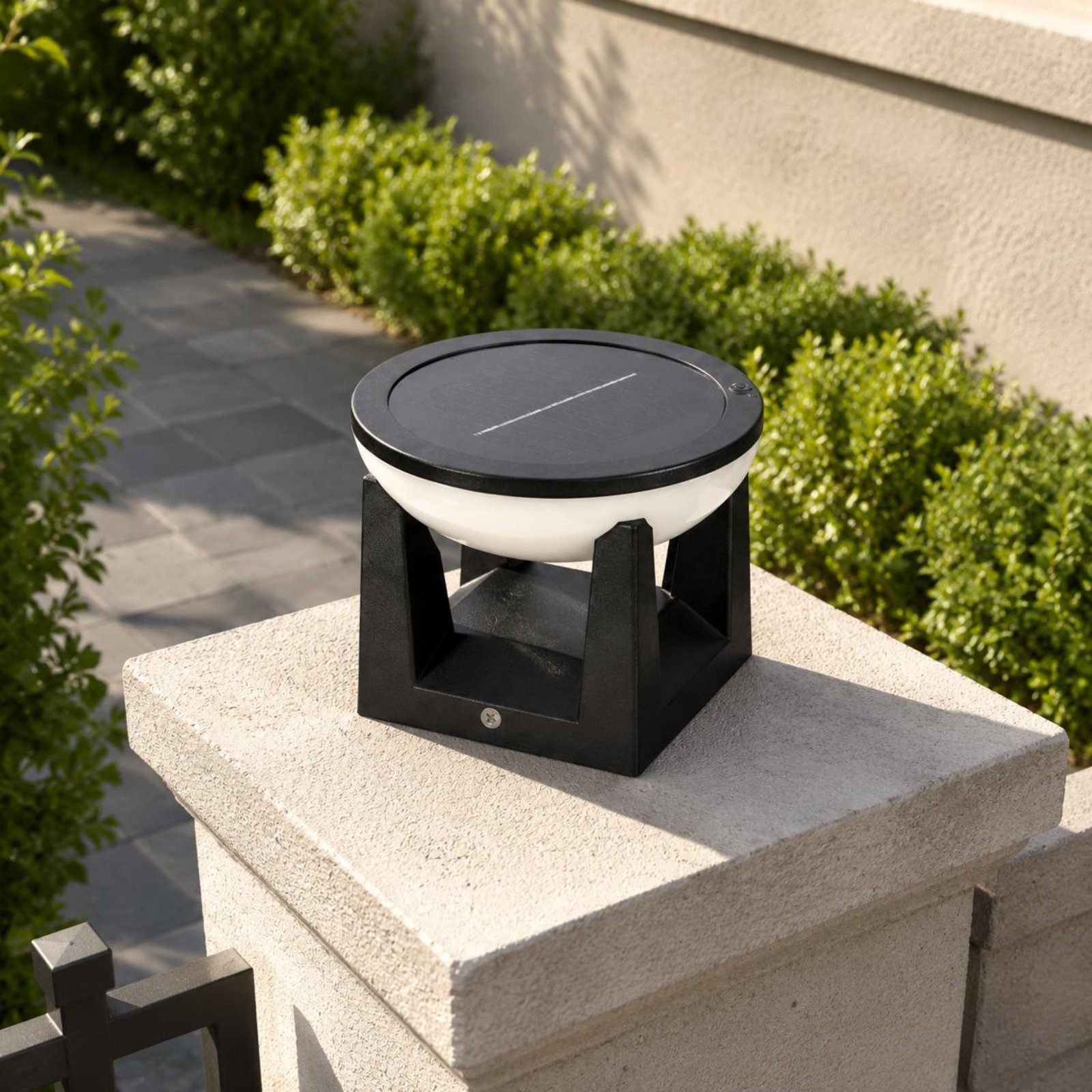 Solar Post Light Easy to Insta - огляд і ціна Solar Garden Light
